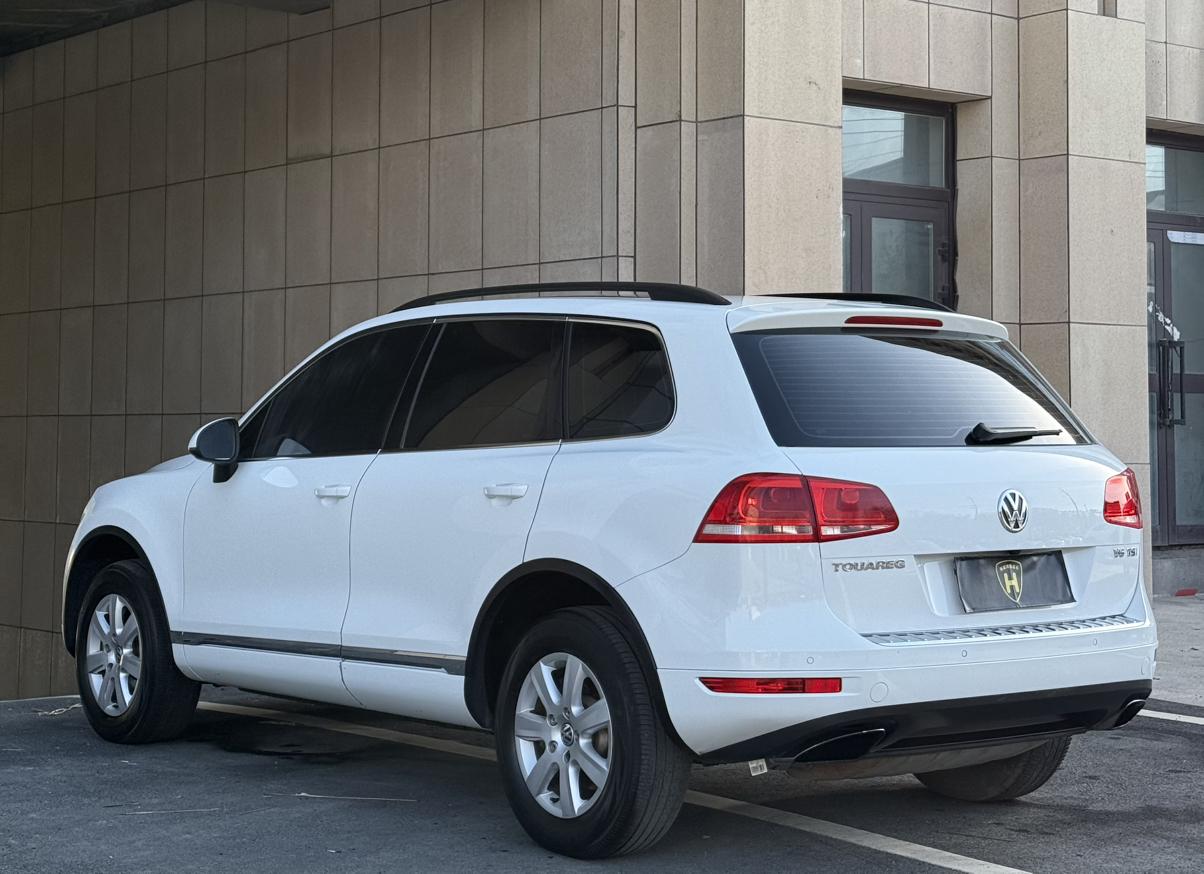 Volkswagen Touareg 2014 thumb 11