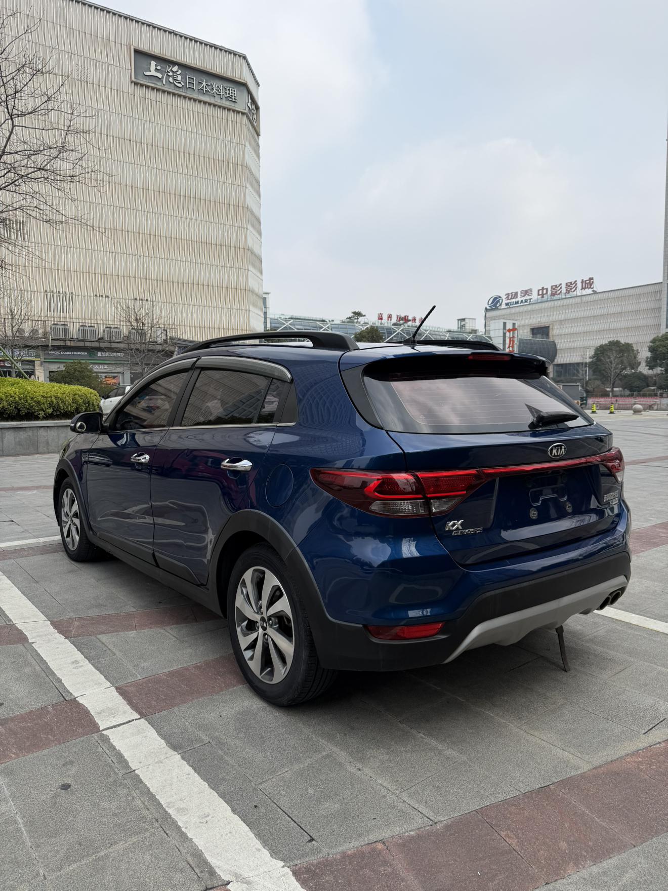 Kia Rio 2019 thumb 2