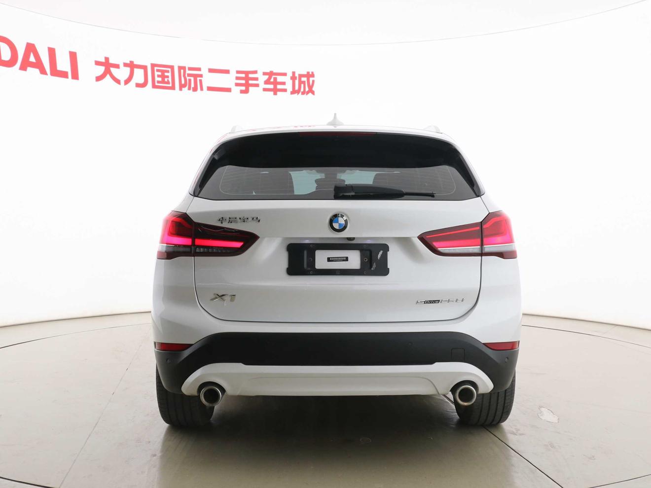 BMW X1 2021 thumb 4