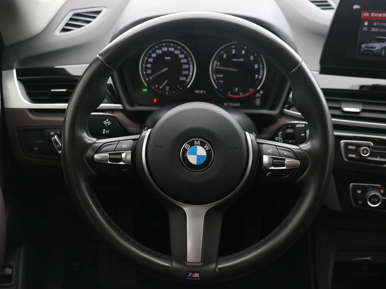BMW X1 2021 thumb 11