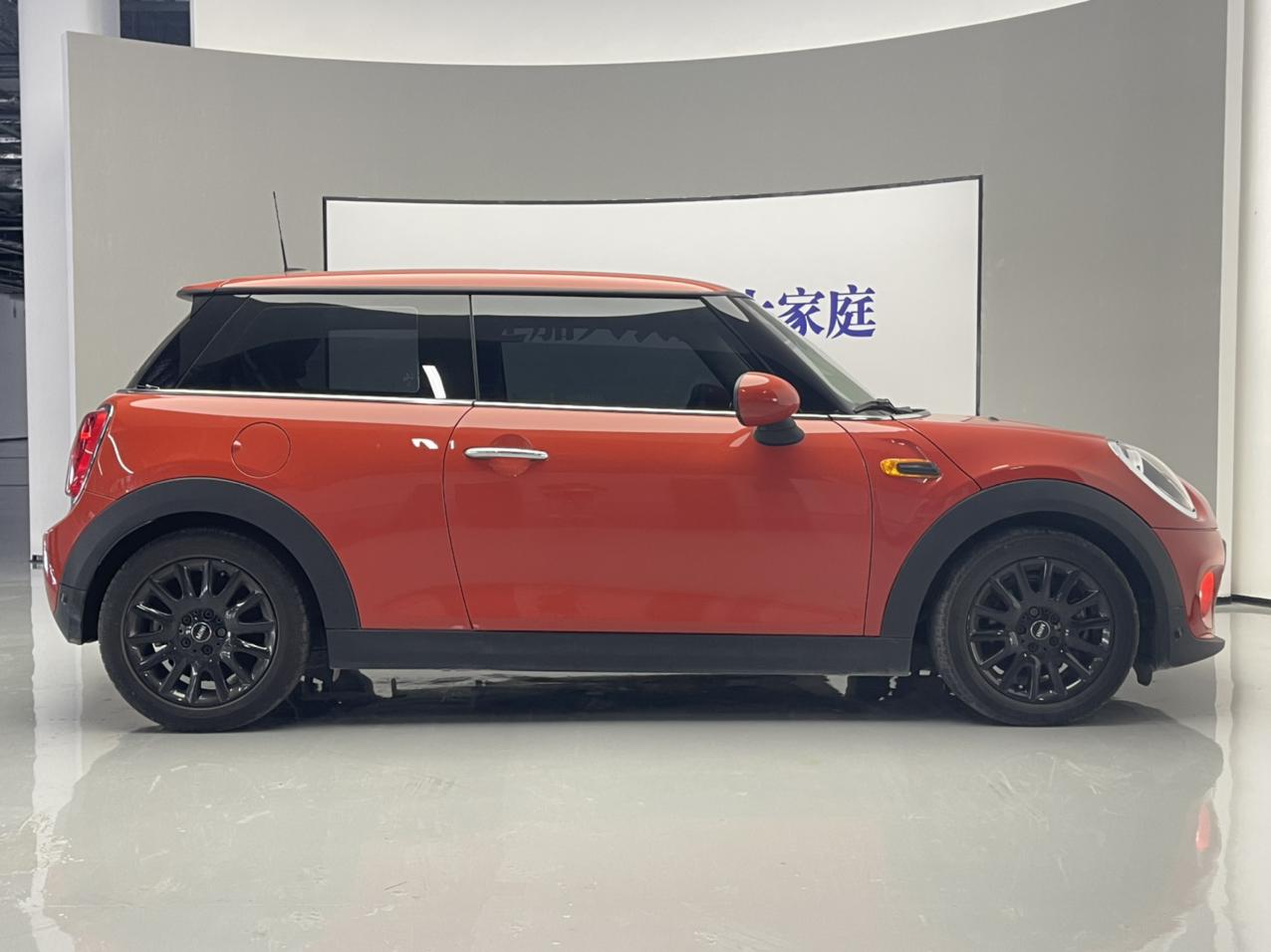 Mini Hatch 2018 thumb 3