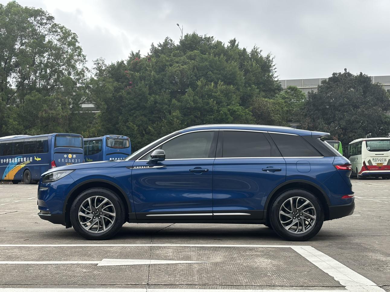 Lincoln Aviator 2020 thumb 2