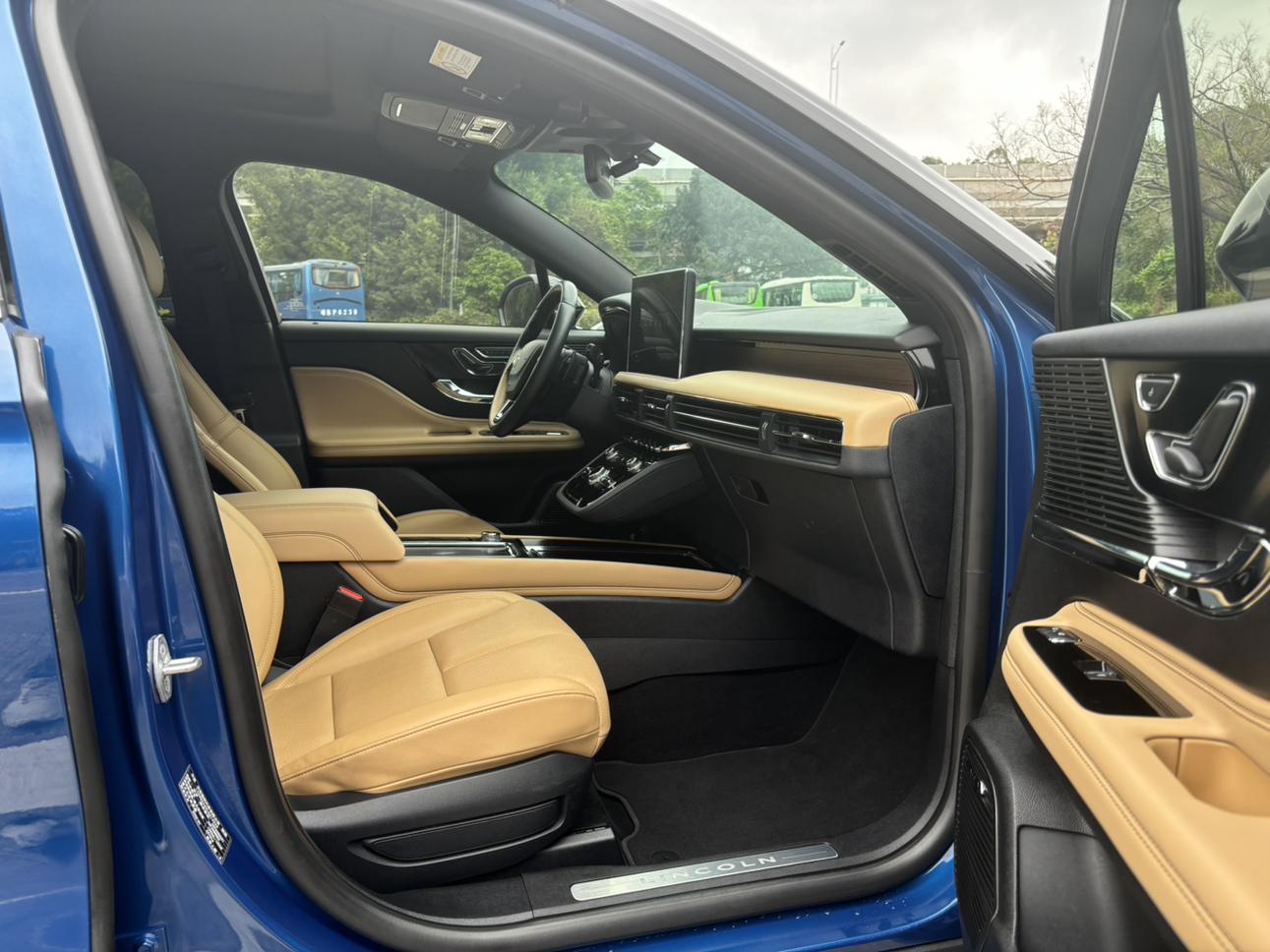 Lincoln Aviator 2020 thumb 7
