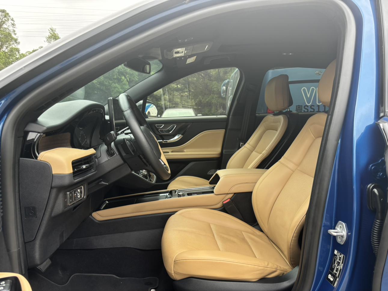 Lincoln Aviator 2020 thumb 12