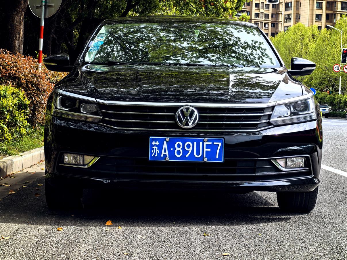 Volkswagen Passat (North America and China) 2017 thumb 3