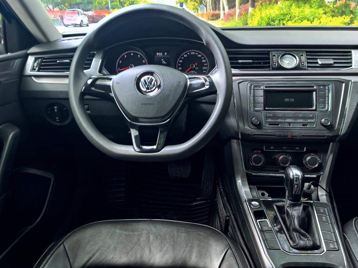 Volkswagen Passat (North America and China) 2017 thumb 7