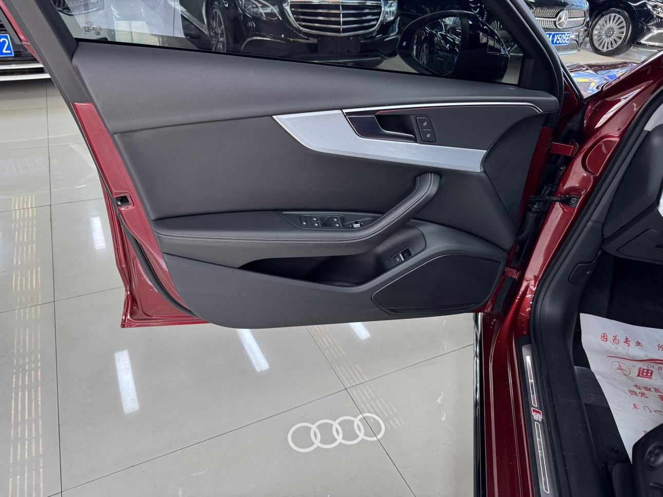 Audi A4 2020 thumb 4