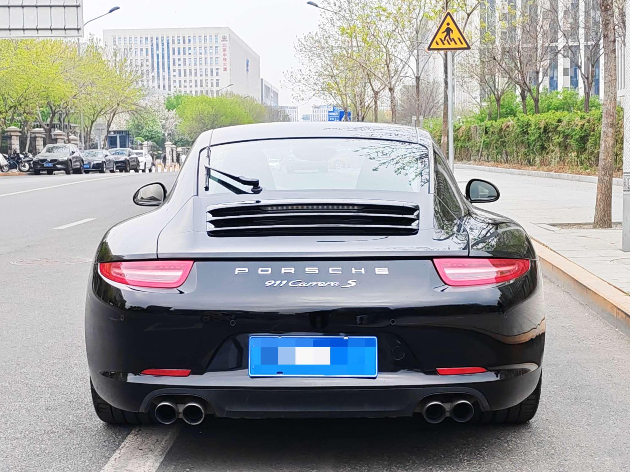 Porsche 911 2012 thumb 3