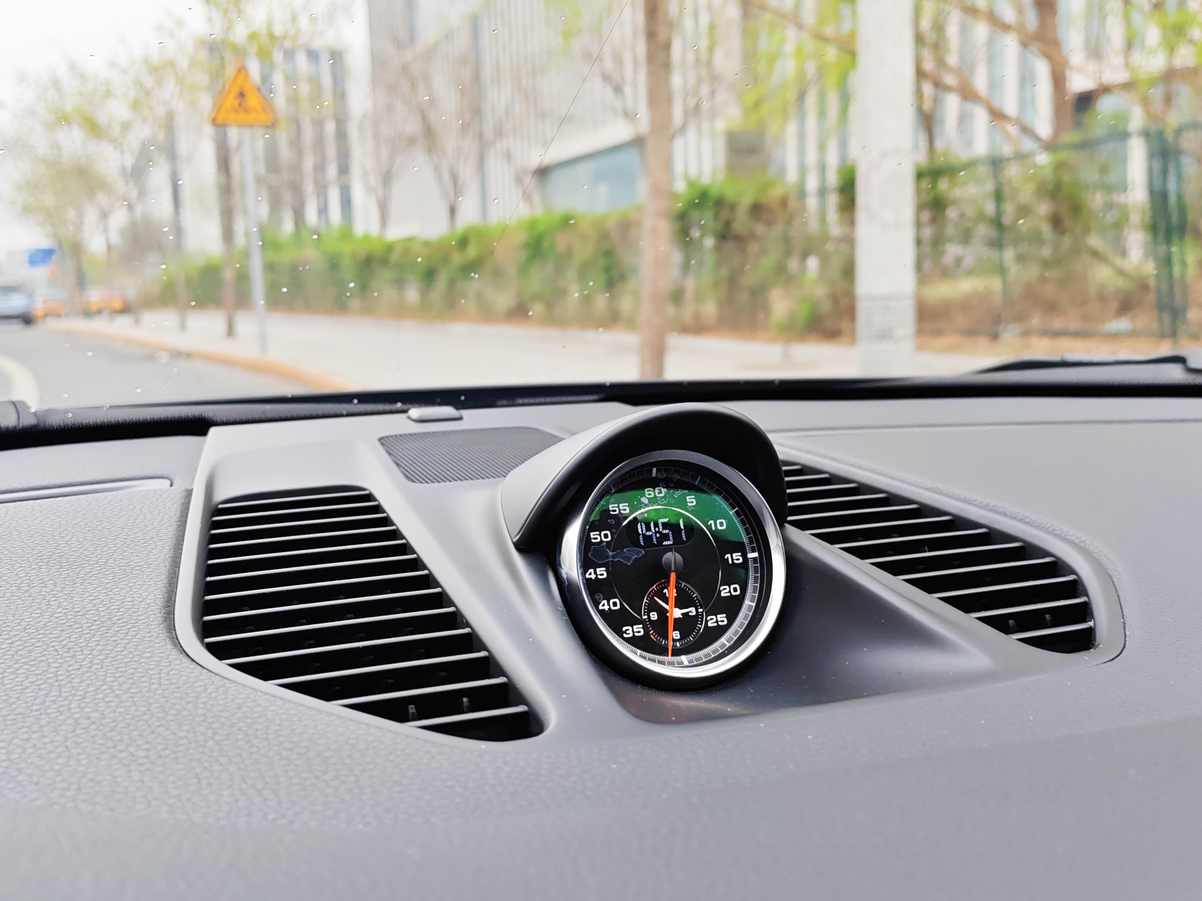 Porsche 911 2012 thumb 6