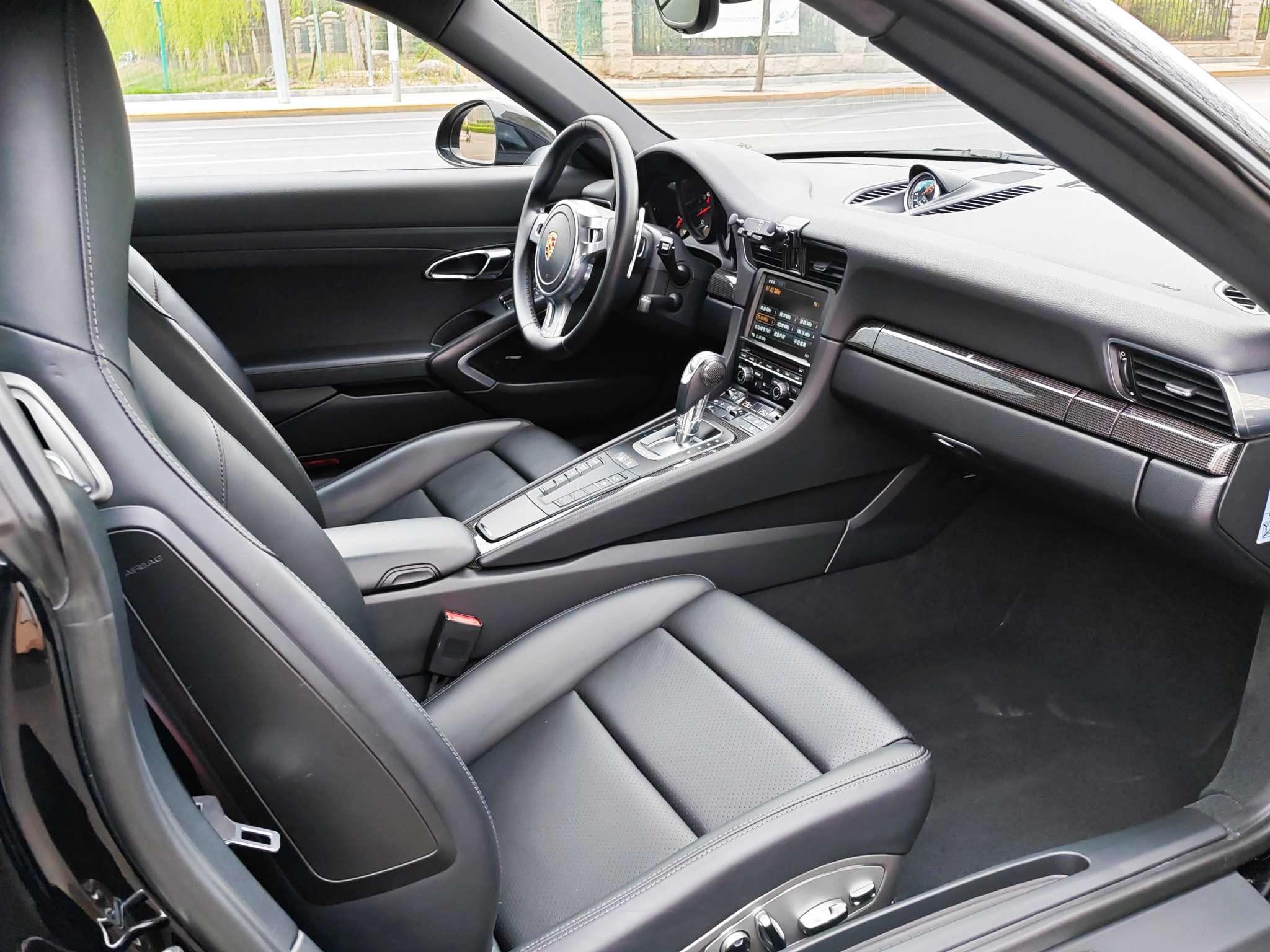 Porsche 911 2012 thumb 12