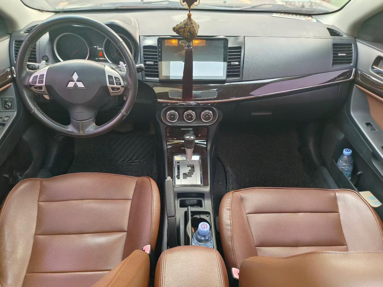 Mitsubishi Yi Shen 2015 thumb 5