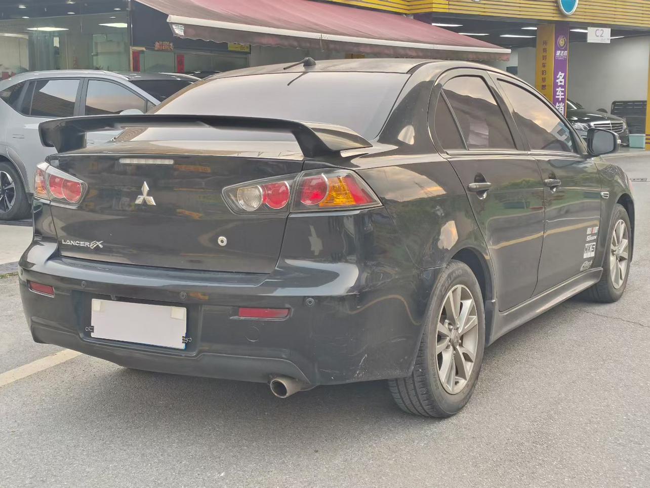Mitsubishi Yi Shen 2015 thumb 12