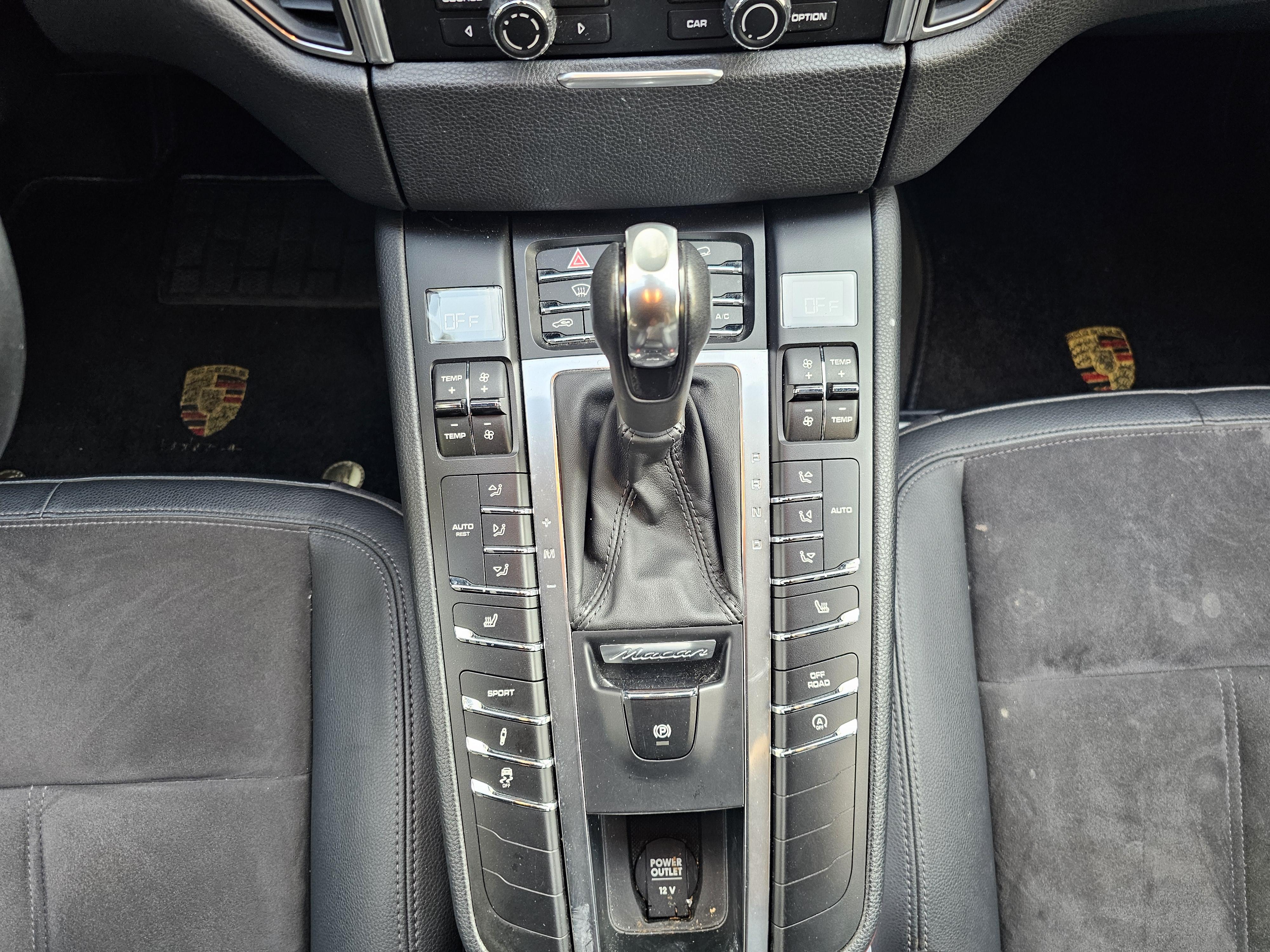 Porsche Macan 2014 thumb 11
