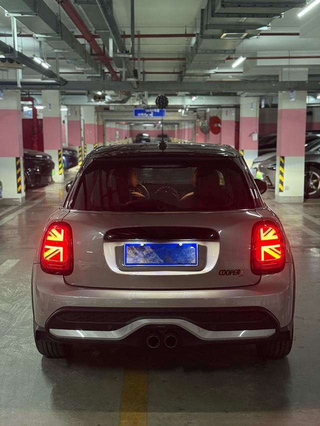 Mini Hatch 2022 thumb 10