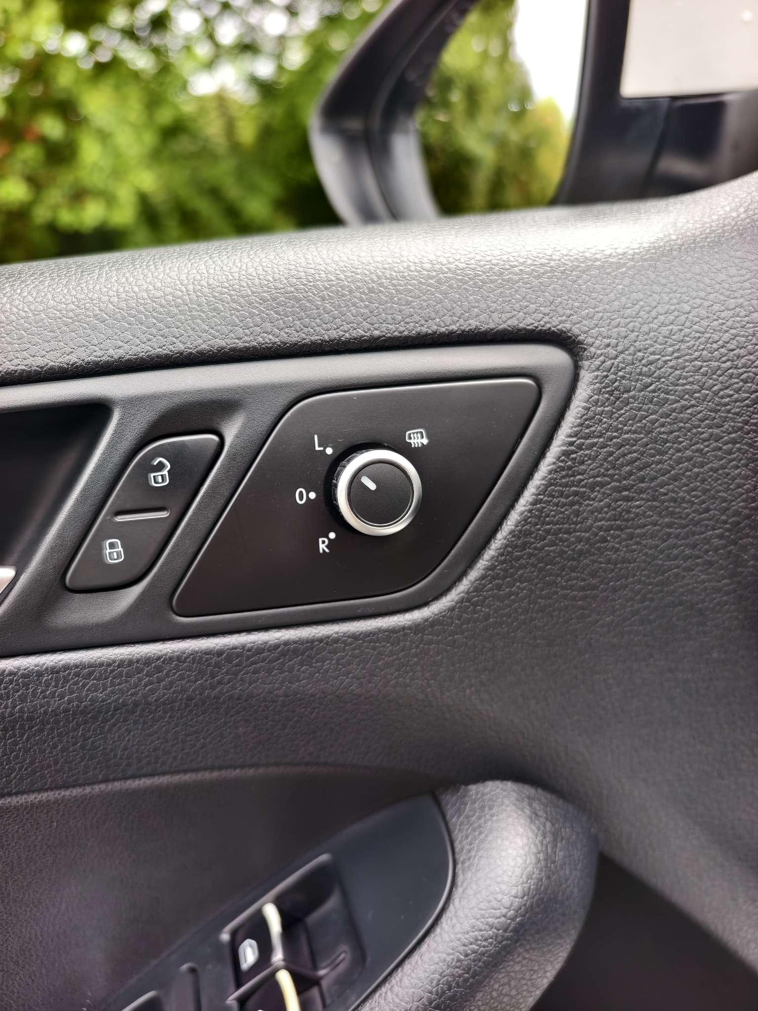 Volkswagen Sagitar 2014 thumb 7
