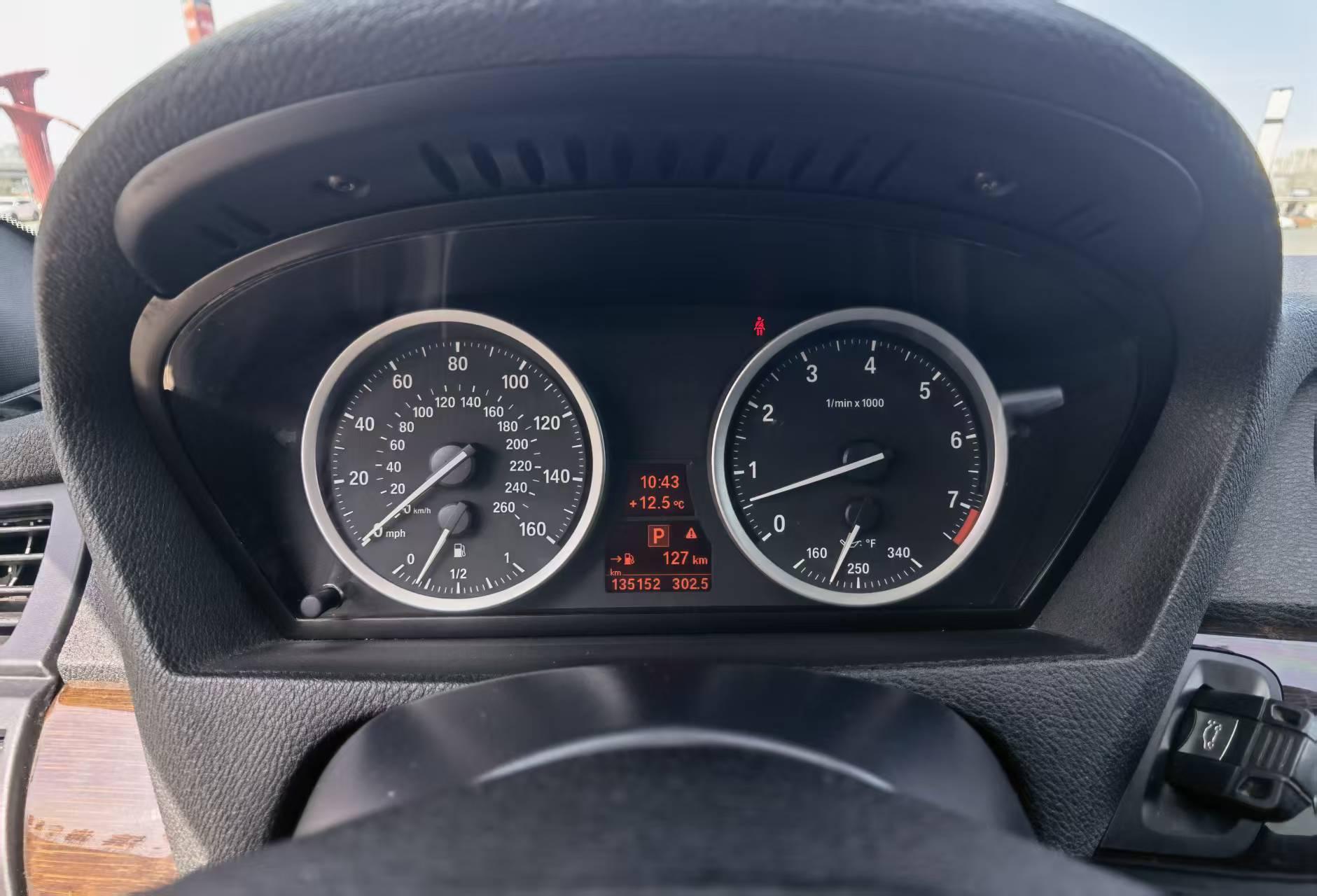 BMW X6 2011 thumb 12
