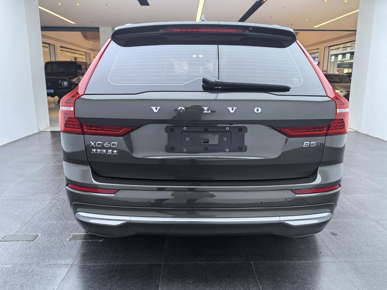 Volvo XC60 2022 thumb 3