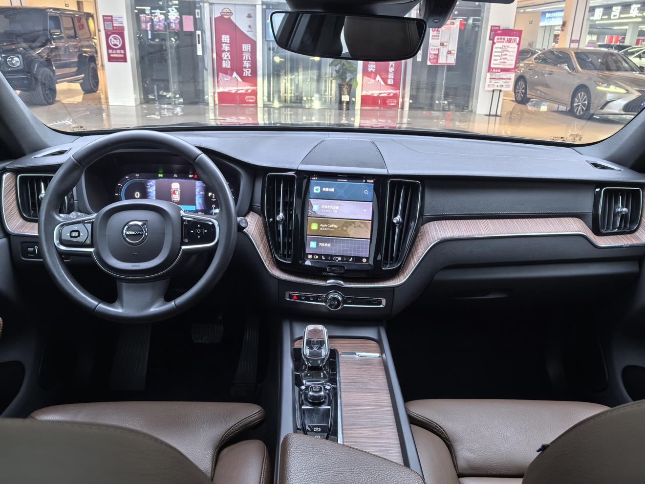 Volvo XC60 2022 thumb 5