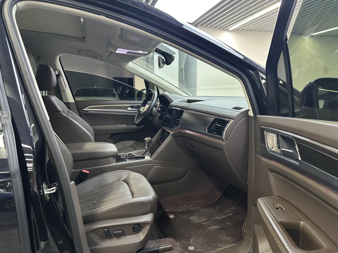 Volkswagen Viloran 2020 thumb 12