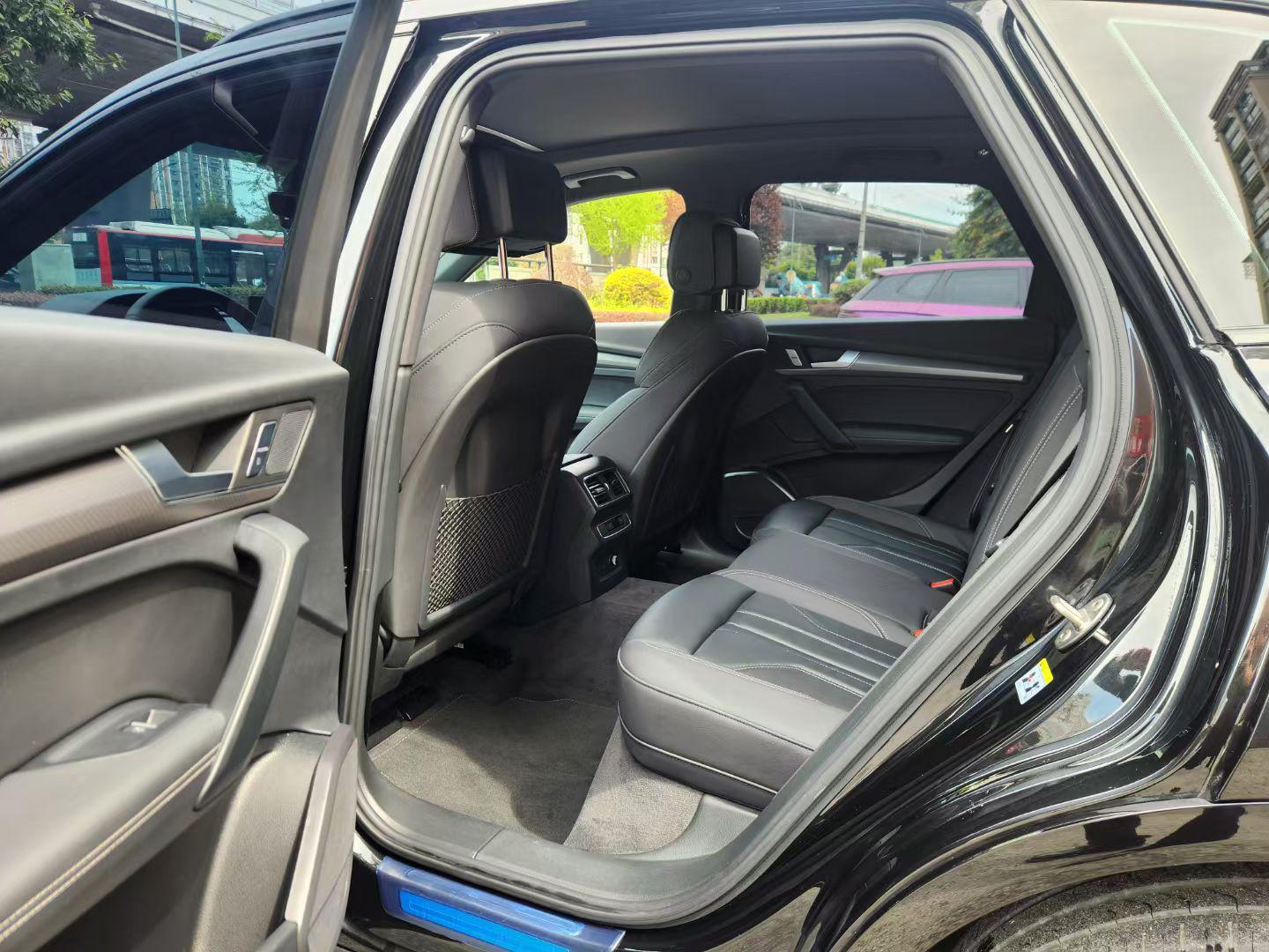 Audi Q5 2024 thumb 7