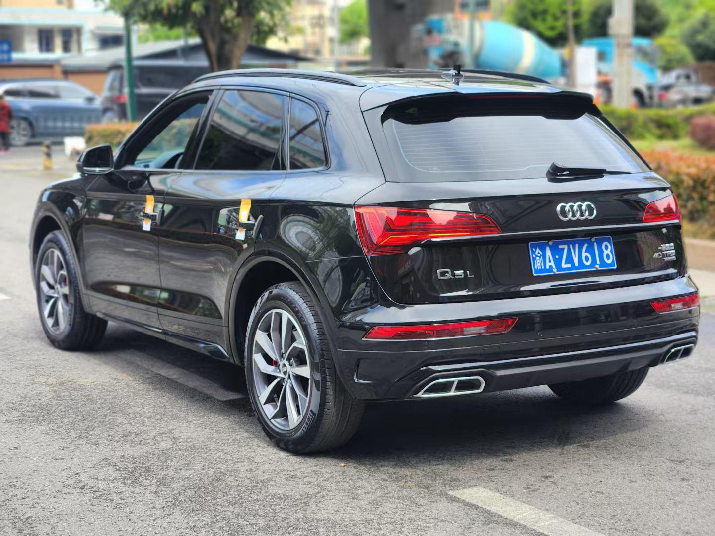 Audi Q5 2024 thumb 11