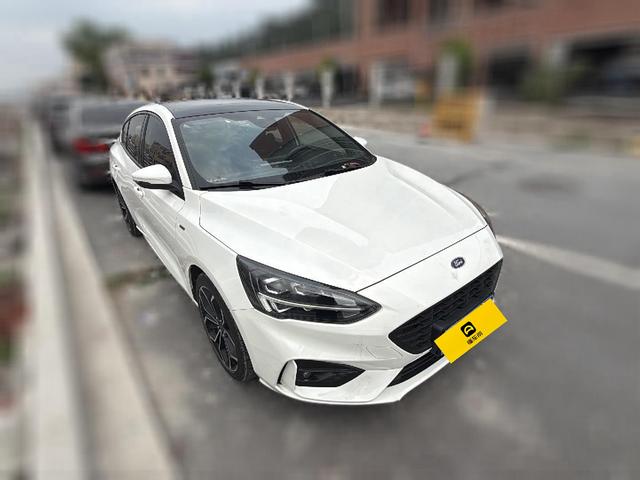 Ford Focus ST 2021 thumb 7