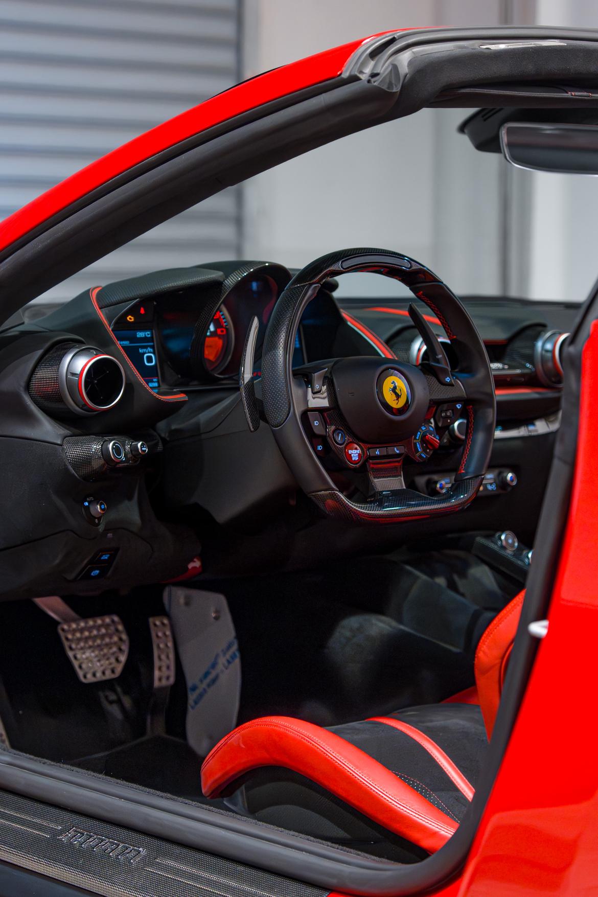 Ferrari 812 2020 thumb 4