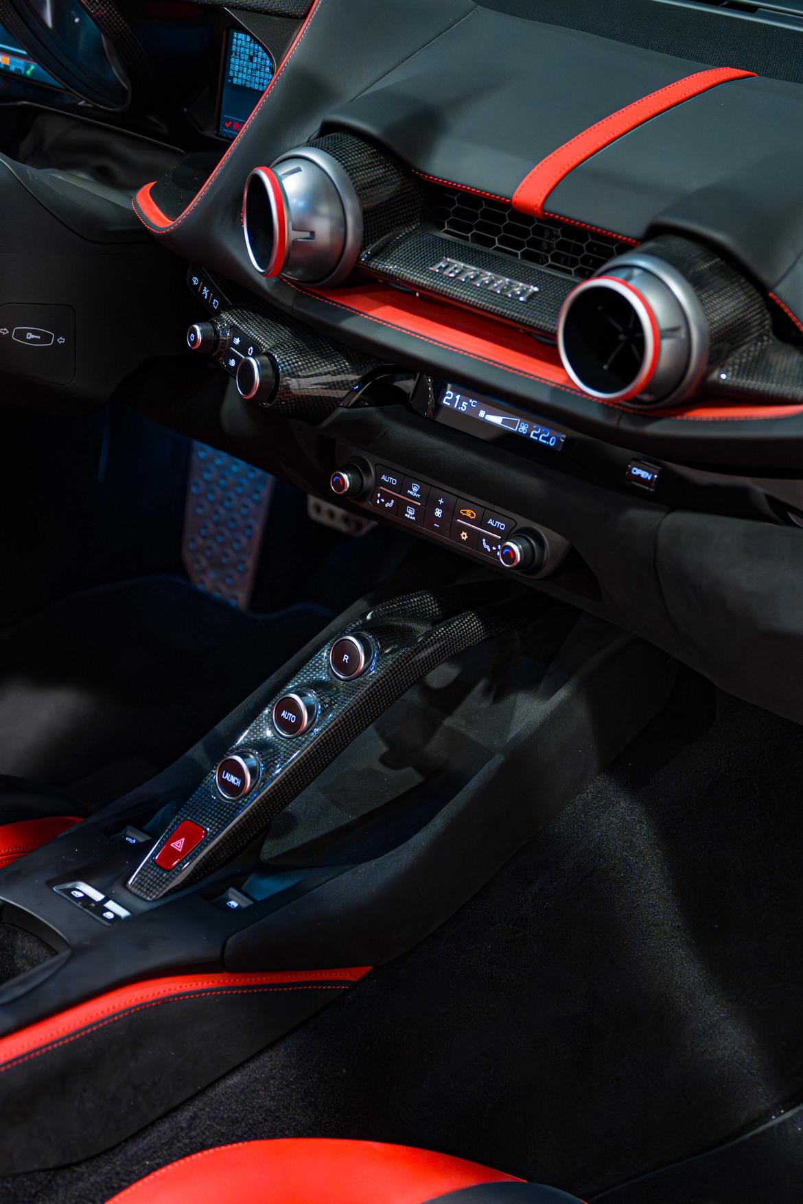 Ferrari 812 2020 thumb 8