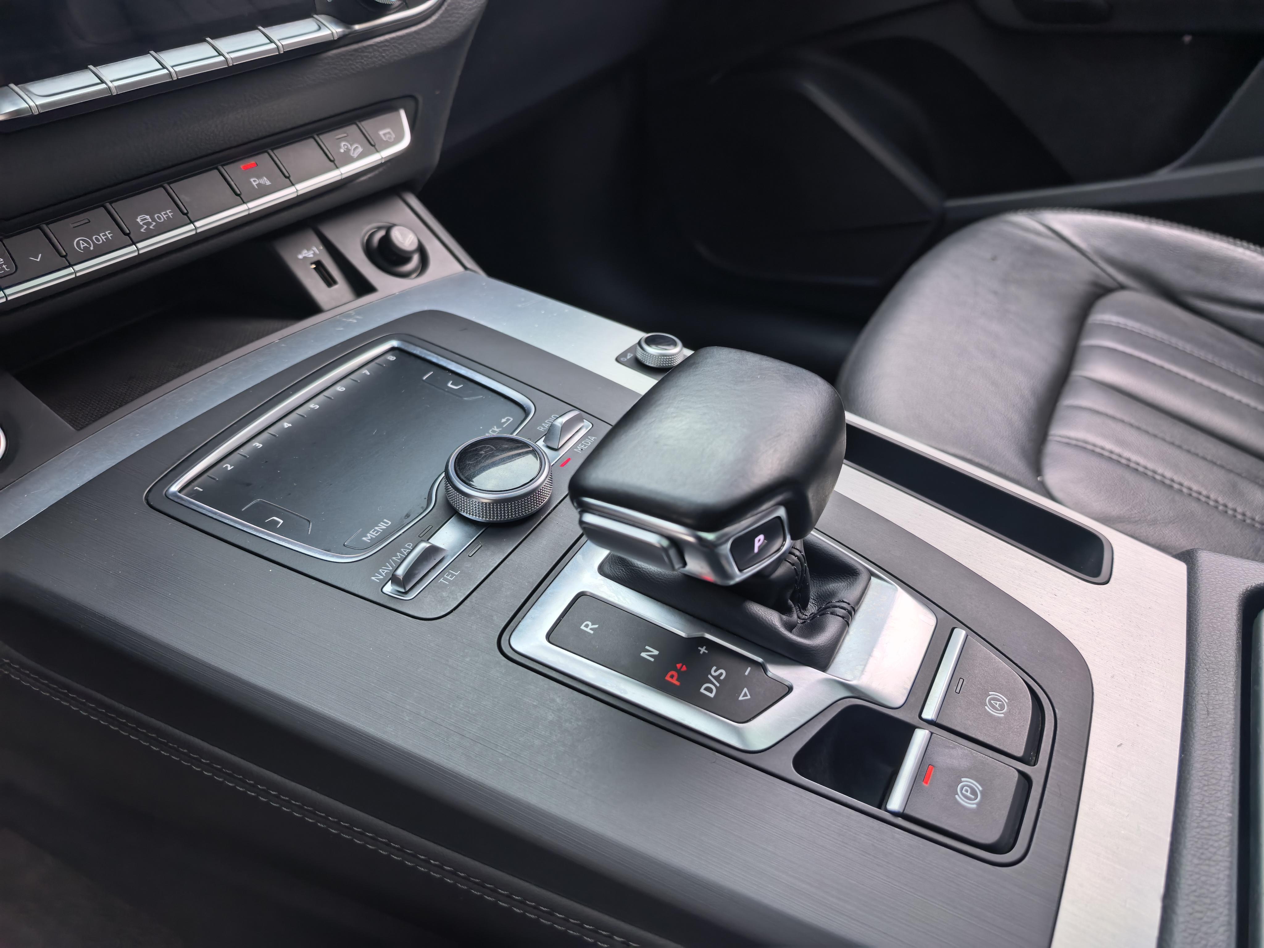 Audi Q5 2020 thumb 10