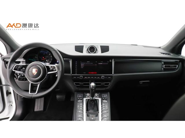 Porsche Macan 2020 thumb 4