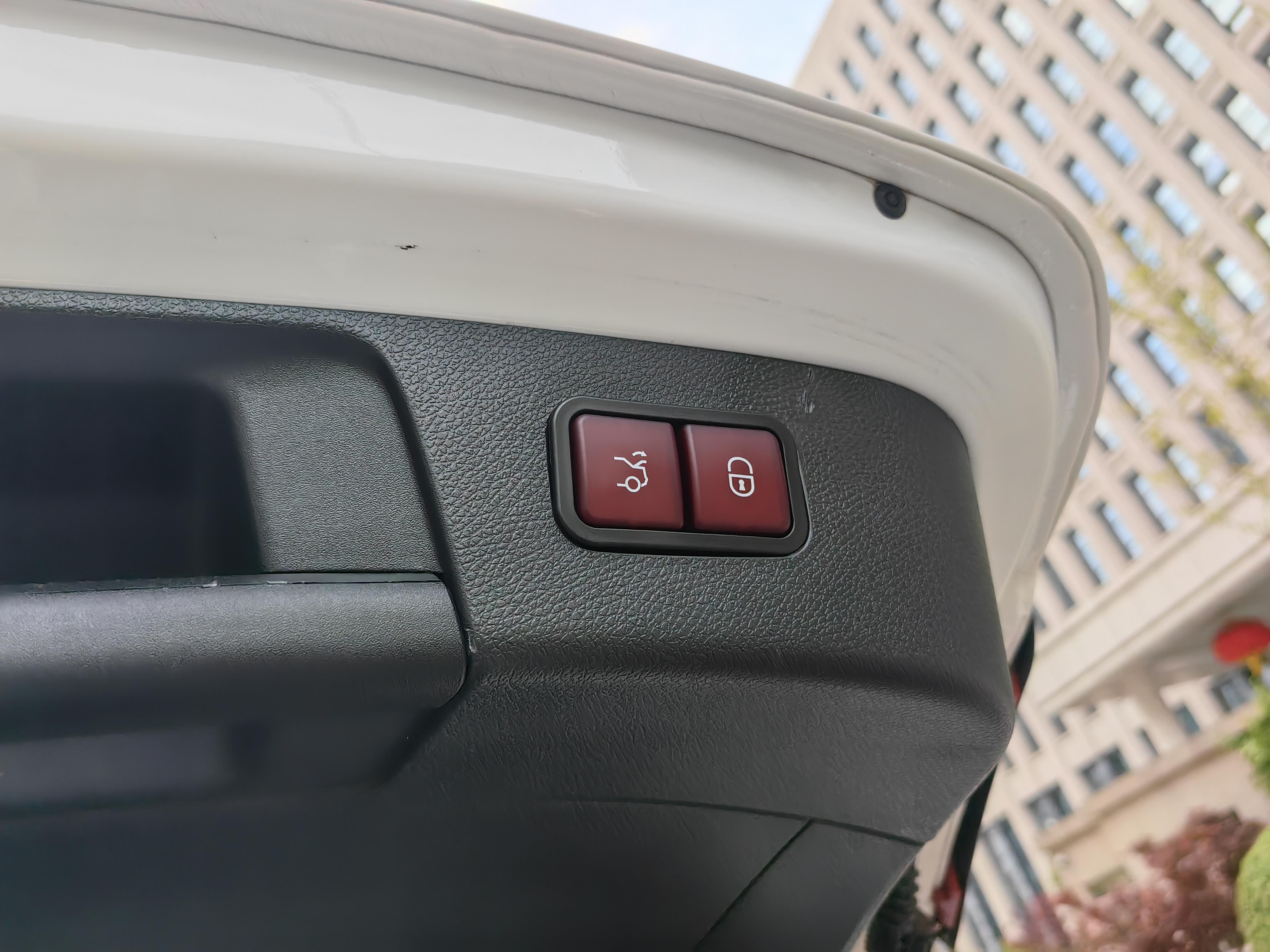 Mercedes-Benz GLA 2017 thumb 7