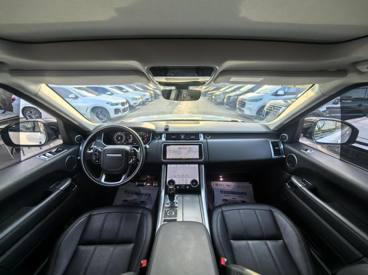 Land Rover Range Rover Sport 2019 thumb 4