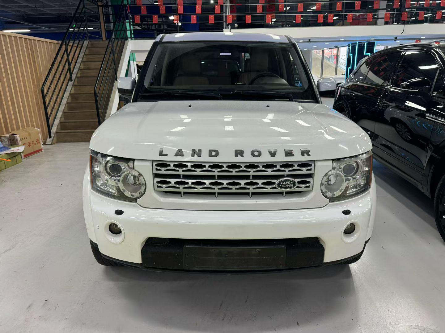 Land Rover Discovery 2012 thumb 9