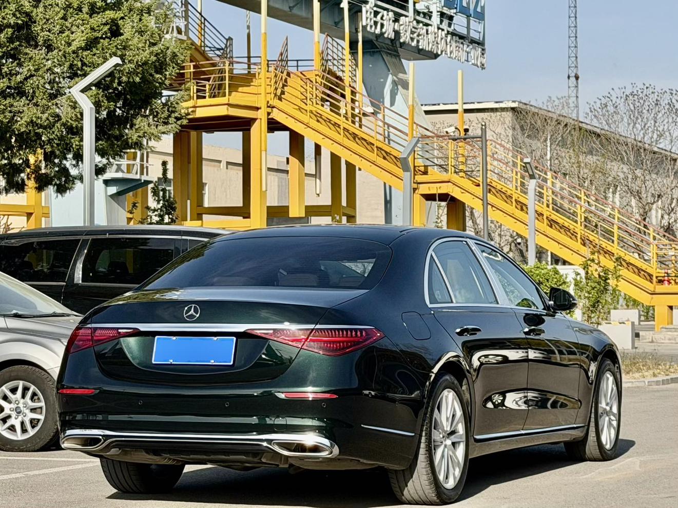 Mercedes-Benz S-Класс 2023 thumb 4
