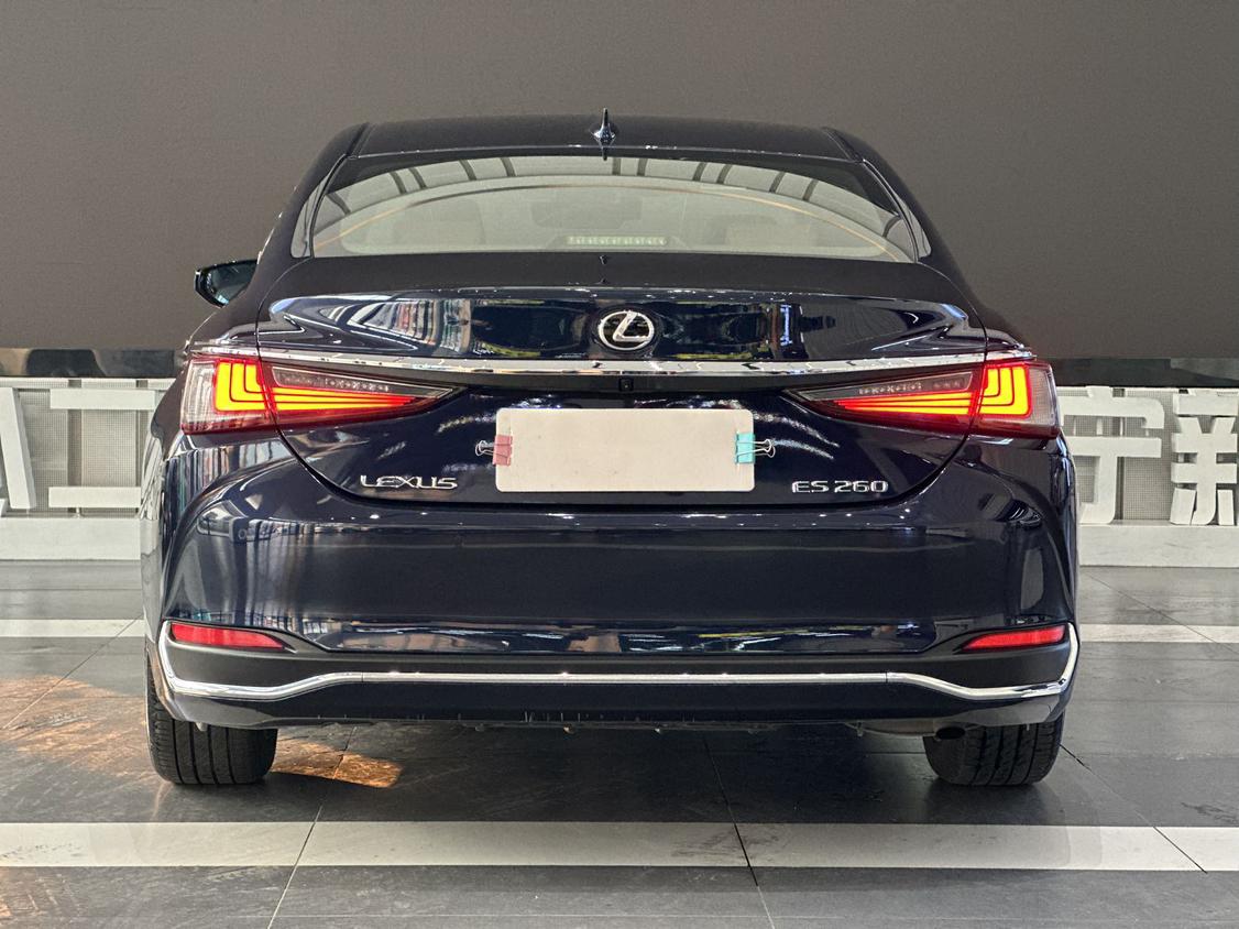 Lexus ES 2020 thumb 3