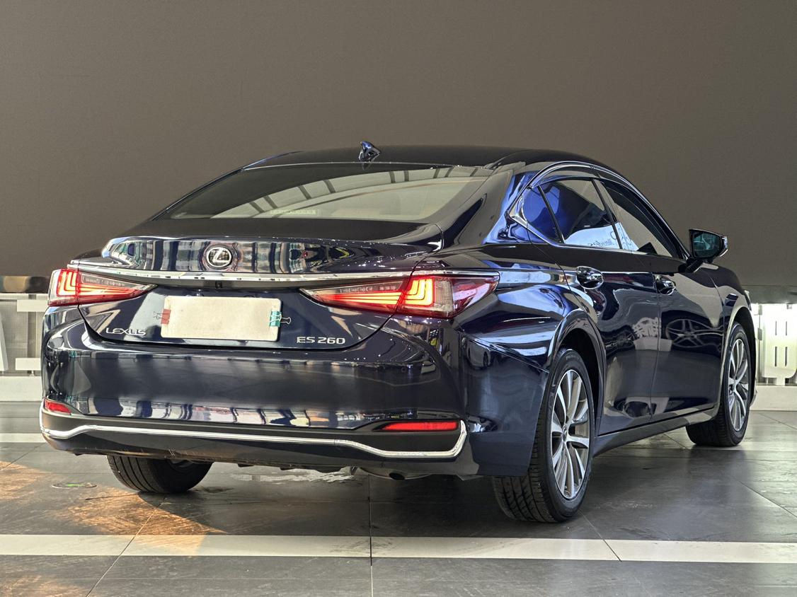 Lexus ES 2020 thumb 4