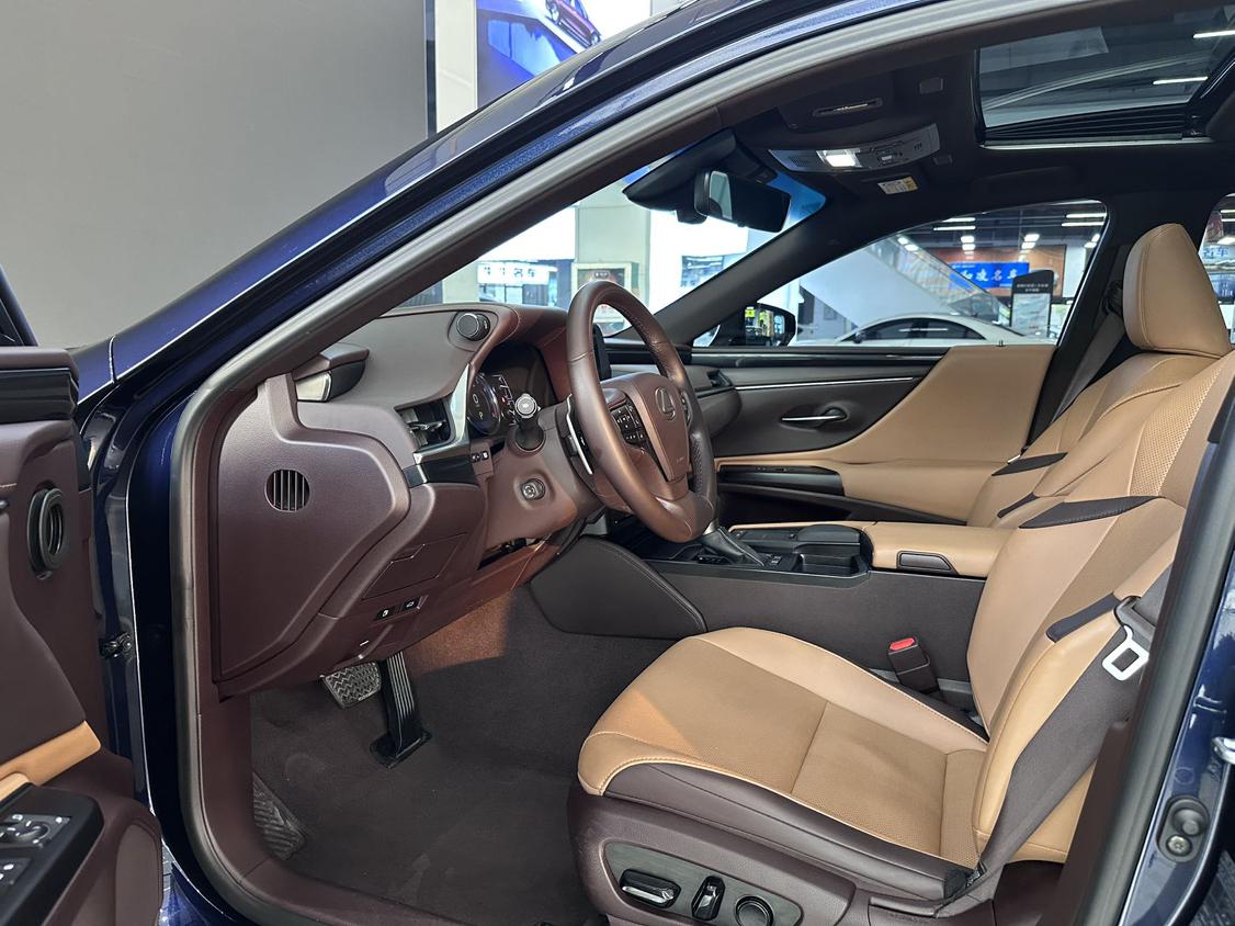 Lexus ES 2020 thumb 12