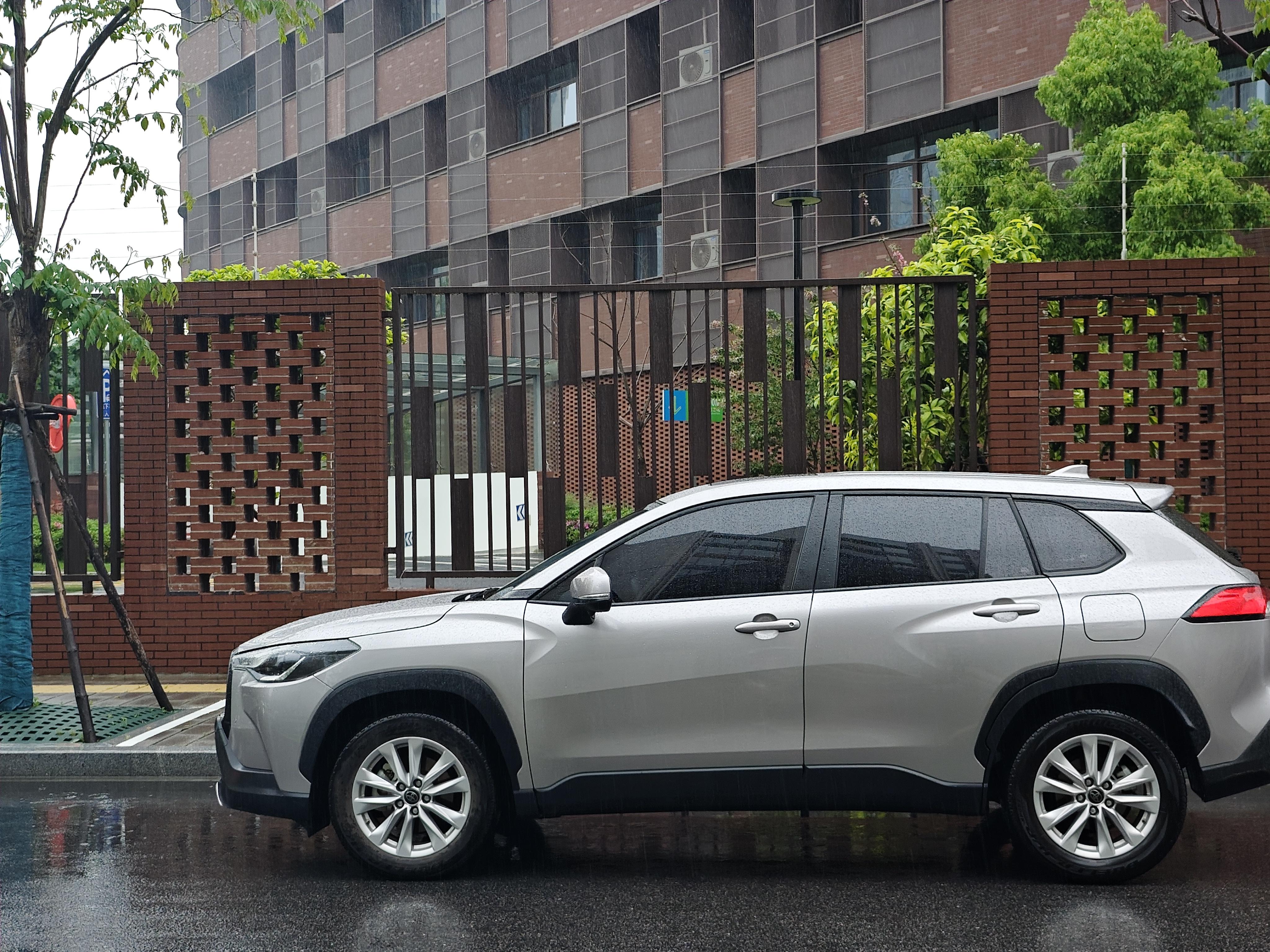Toyota Corolla 2023 thumb 2