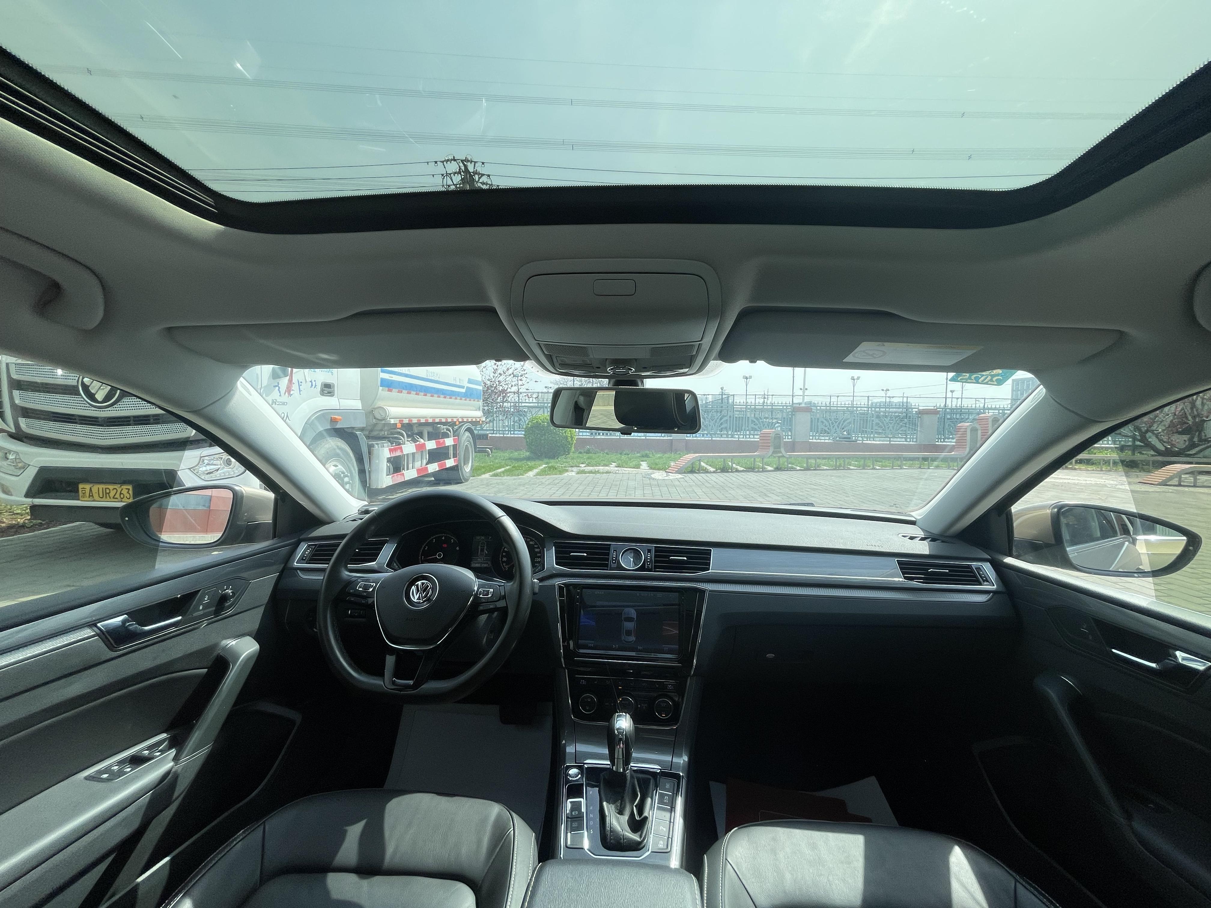 Volkswagen Passat (North America and China) 2017 thumb 10