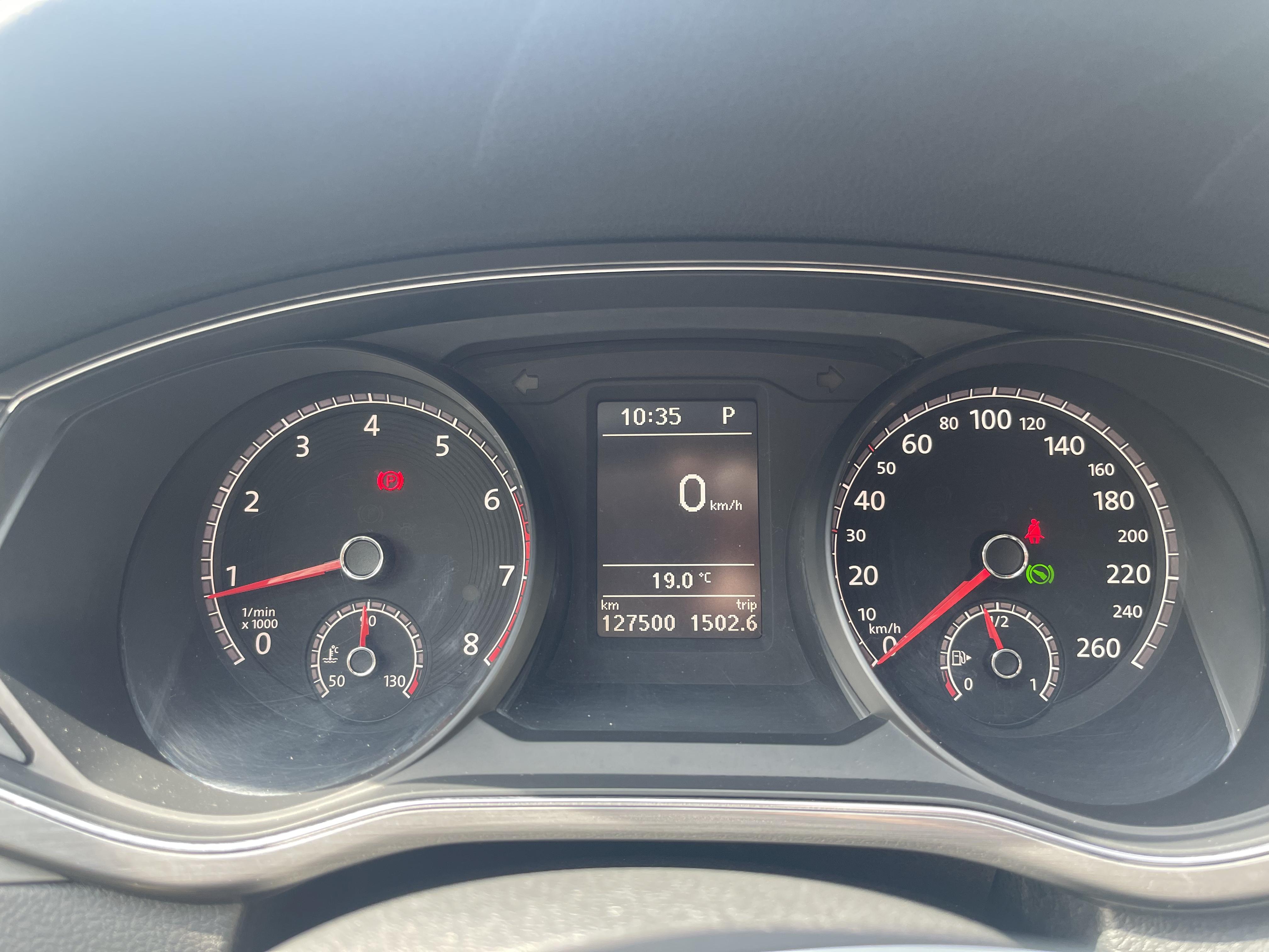 Volkswagen Passat (North America and China) 2017 thumb 12