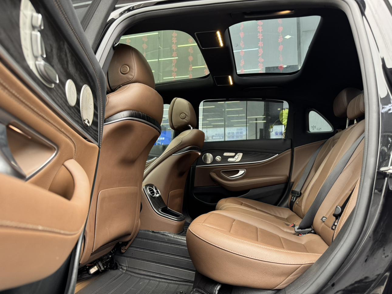 Mercedes-Benz E-Класс 2023 thumb 9