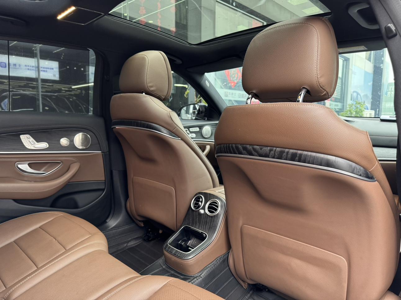 Mercedes-Benz E-Класс 2023 thumb 12