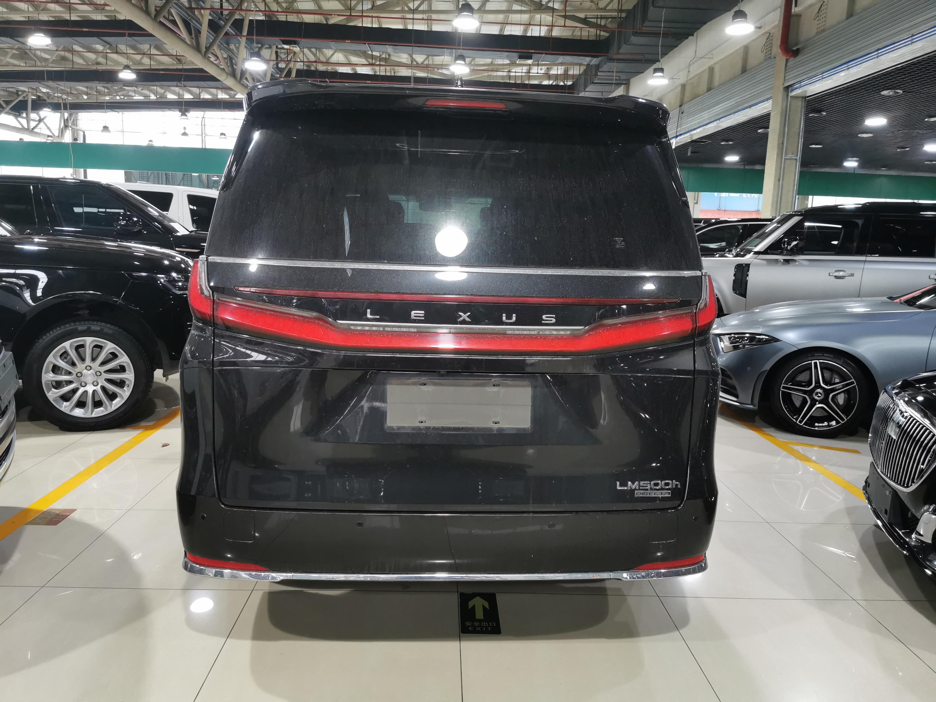 Lexus LM 2024 thumb 2
