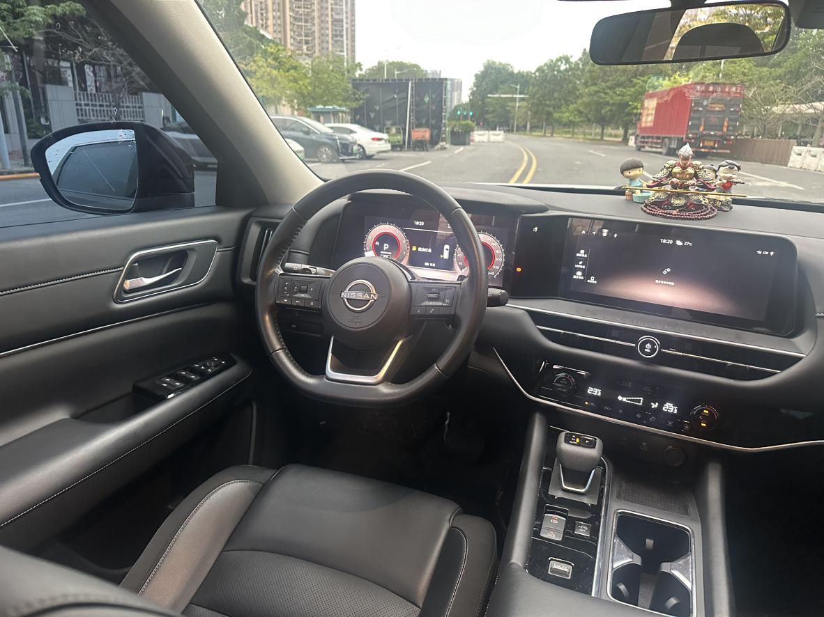 Nissan Pathfinder 2024 thumb 5