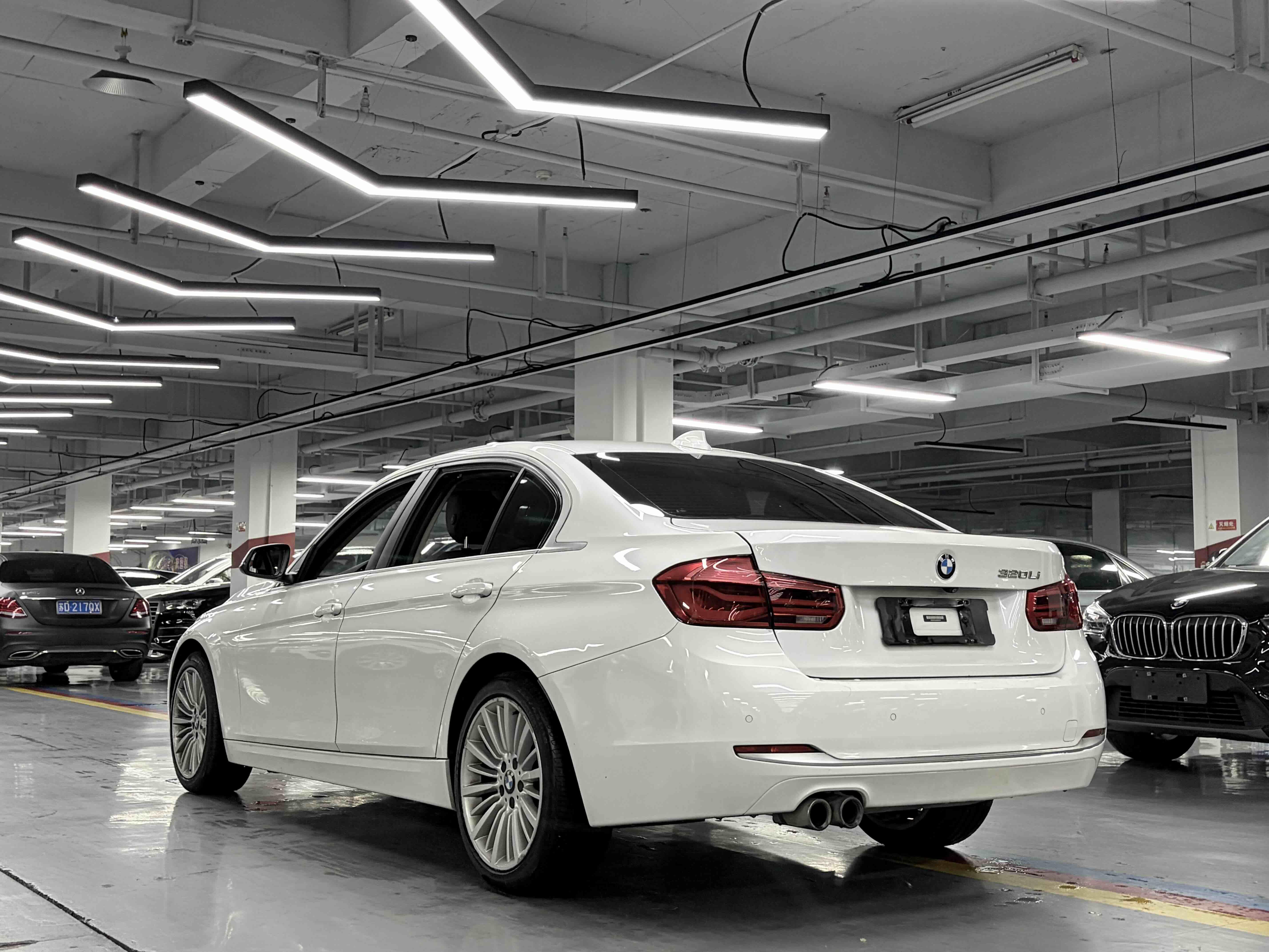BMW 3 серии 2018 thumb 2