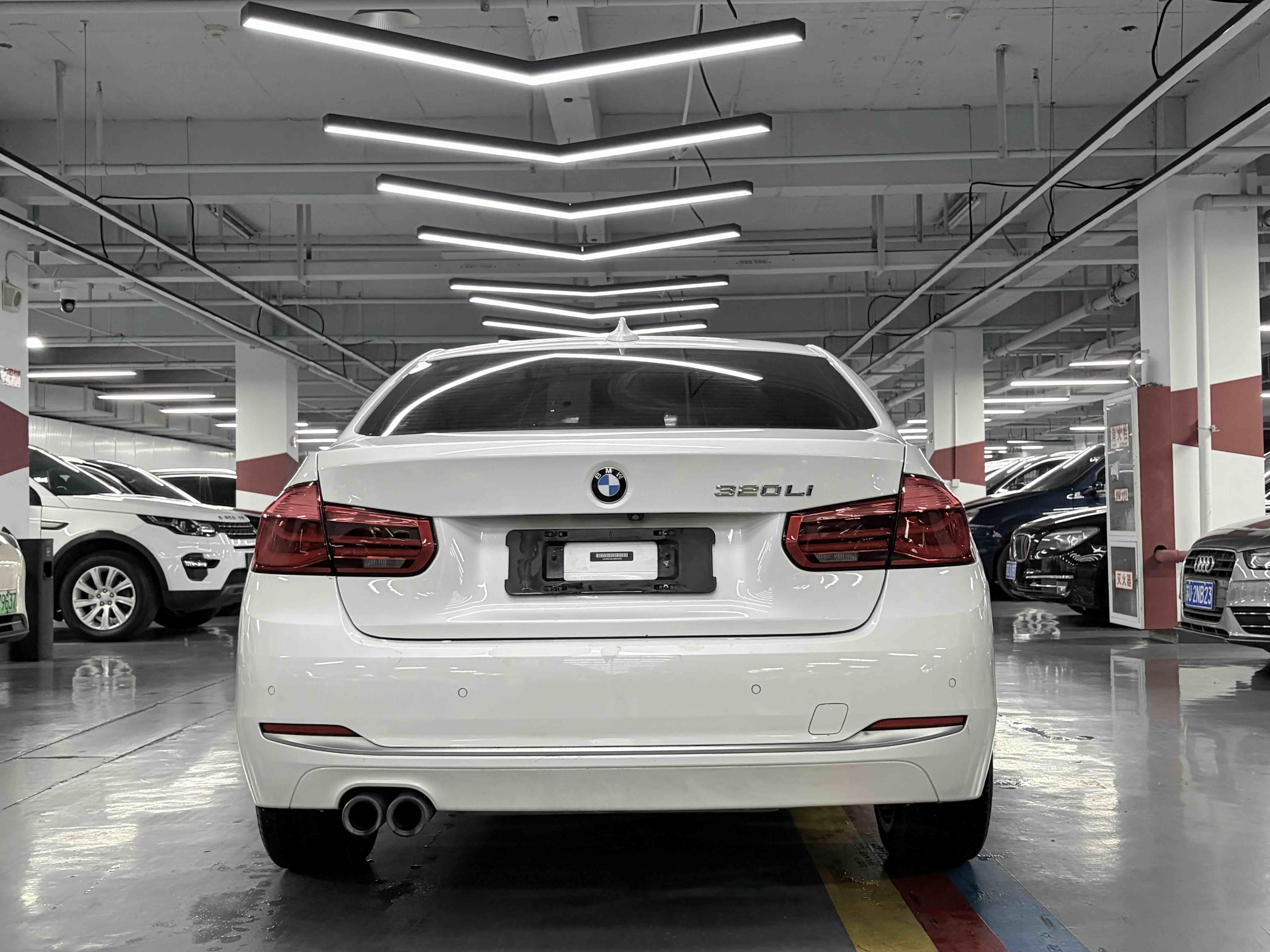 BMW 3 серии 2018 thumb 3