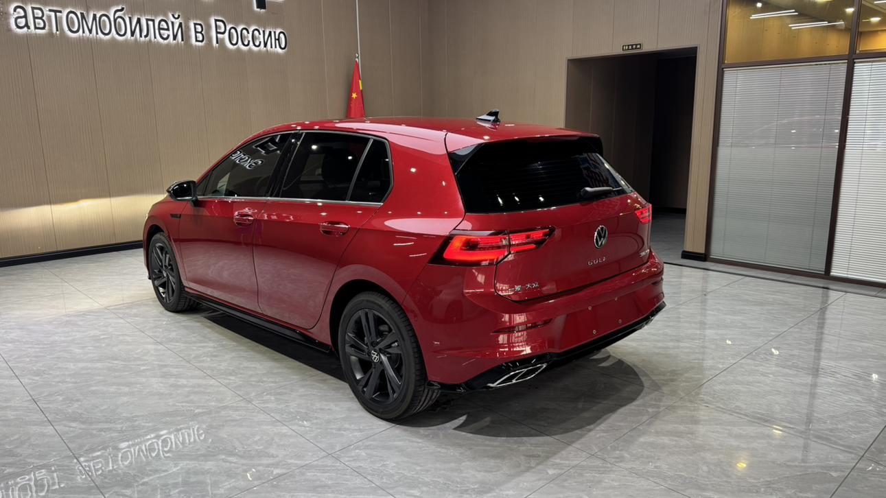Volkswagen Golf Sportsvan 2023 thumb 2