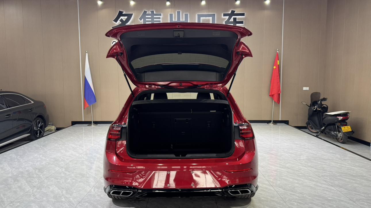 Volkswagen Golf Sportsvan 2023 thumb 5