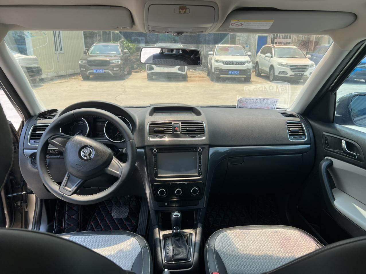 Skoda Yeti 2016 thumb 6