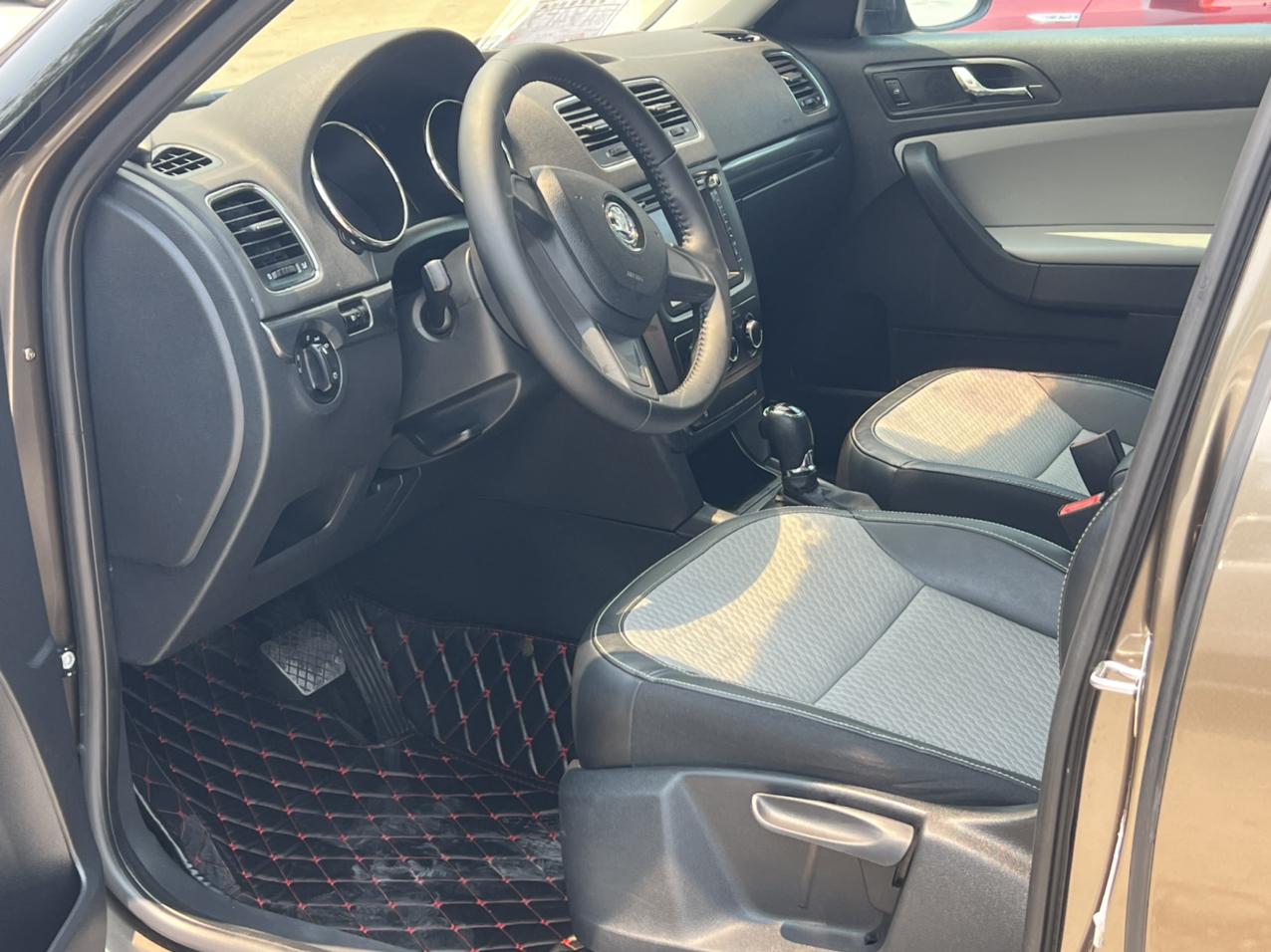 Skoda Yeti 2016 thumb 7